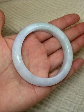 Jade Pale Lavender-White Jade Bangle Bracelet